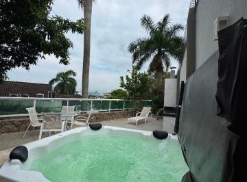 60e2044555967a6fdd786033b7622adfd05e23a7 · Casa em condominio 4 suites no miolo de Sao Francisco