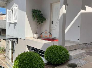 Casa · 234m² · 3 Quartos · 3 Vagas · Casa à Venda no Centro de Farroupilha com 3 Dormitórios e Suíte