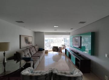 Apartamento · 126m² · 2 Quartos · 2 Vagas · Apartamento mobiliado com 2 quartos sendo 1 suíte, disponível para locação no bairro Fundinho em Ube