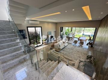 Casa · 205m² · 4 Quartos · 4 Vagas · Condomínio Vivenda das Pitangueiras - Casa com 4 quartos no Condomínio Vivenda Das Pitangueiras, Val