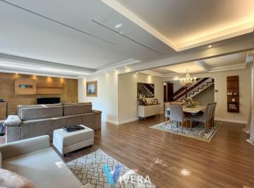 Casa · 318m² · 5 Quartos · 3 Vagas · Casa com 5 dormitórios à venda, 318 m² por R$ 1.500.000,00 - Carlos Guinle - Teresópolis/RJ