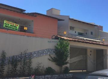 Casa · 350m² · 3 Quartos · 1 Vaga · Sobrado á venda no Jardim América - 02 Suítes , Lote 450m2 e Área Construída 350m2.