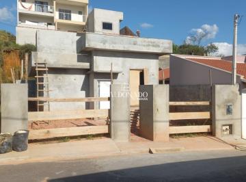 Casa · 200m² · 2 Quartos · 2 Vagas · Casa em Toledo MG a venda com 62,73m em terreno de 200m , próxima ao lago