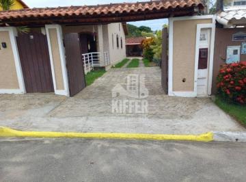 Vagas para 3 carros descoberta · Casa com Varanda, 2 salas, 3quartos sendo 1 suíte Piscina e Churrasqueira