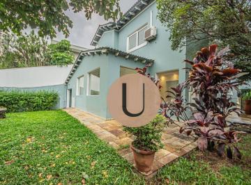 5f72d81df8135a3987a48ff1ab7cb83334271811 · Casa de Alto Padrão no Pacaembu: 6 Quartos (4+2 na Edícula), Piscina e 5 Vagas