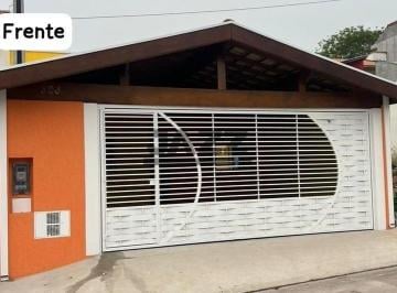 Casa · 120m² · 3 Quartos · 2 Vagas · Casa Nova com 3 Dormitórios (1 Suíte) e 2 Vagas Cobertas - Acabamento em Porcelanato | Santa Júlia