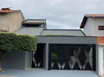 cddf2eb5-75e9-4d5e-b808-f9b629a85828 · Espetacular casa de vila para venda em Jardim Regina com 3 quartos, sendo 3 suítes, 180m²