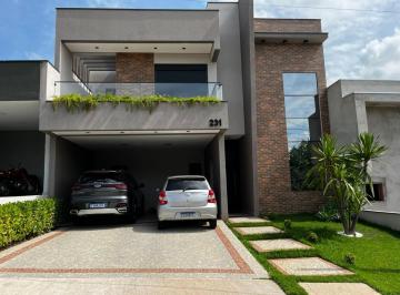 bdab2fb8-718f-4ea3-943c-7b7846b7a564 · Casa no condomínio Mantova para venda com 3 quartos, sendo 1 suíte, 198m²