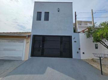 1.jpeg · Excelente casa de vila para venda em Parque São Lourenço com 3 quartos, sendo 1 suíte, 132m²