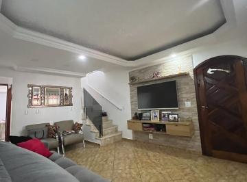 4ab959ad-cca5-4dcb-bf9a-eae677500d09 · Versátil casa para venda em Jardim Virginia Bianca com 3 quartos, sendo 3 suítes, 127m²