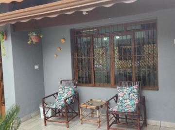 1a8d68b6-1f31-4695-8eae-f8eb5087767c · Elegante casa para venda em Jardim São Paulo com 4 quartos, sendo 1 suíte, 230m²