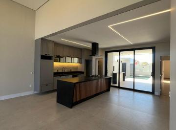 330c45a0-41f6-4e7c-a20b-255e7b558920 · Casa no condomínio Villa Sapezal para venda com 3 quartos, sendo 3 suítes, 225m²