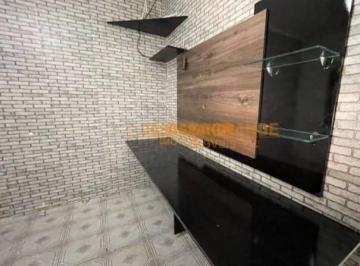 Casa · 2 Quartos · 2 Vagas · Casa p/ Locação - 2 suítes, 2 vagas, 175m² - Jd das Industrias