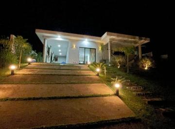 Casa de 3 quartos, Paranapanema · Casa de campo a venda, de porteira fechada! Em condomínio de alto padrão.