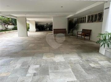 Apartamento de 3 quartos, São Paulo · Apartamento com 3 Quartos 1 Suíte 2 Vagas 175 m² à Venda em Jardim Paulista.