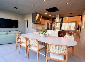 850fa6de186e46d494540a05187a882990b58155 · Casa com 4 quartos à venda, 265 m² por R$ 3.290.000 - Alphaville Nova Esplanada - Votorantim/SP