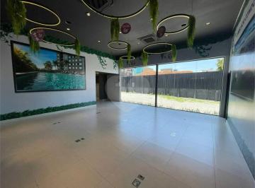 Comercial , São Paulo · Salão comercial reformado com 30 vagas e 1.796 m² na Penha