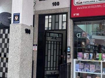 Apartamento de 2 quartos, Curitiba · Apart Centro, 2 dorm, sem vaga garagem, Locação