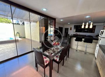 Casa · 500m² · 4 Quartos · 5 Vagas · Sobrado à venda no condomínio Granville codigo: 72214