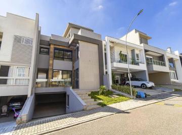 Casa de 3 quartos, Curitiba · Linda casa em condomínio no Jardim das Américas com 03 suítes