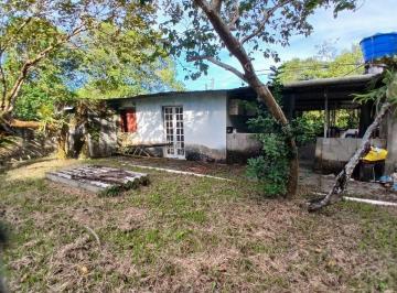 Rural de 3 quartos, Itanhaém · Chácara com 3 quartos e espaço para piscina em Itanhaém.