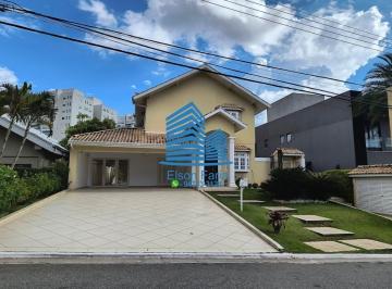 Foto 01 · Casa de Luxo em Condomínio Alphaville Conde II, Barueri-SP: 3 Suítes, 3 Salas, 7 Banheiros, 6 Vagas,