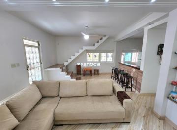 Apartamento · 200m² · 4 Quartos · 3 Vagas · CASA DUPLEX 200M EM TERRENO DE 1017M  4 QUARTOS SENDO 3 SUITES  4 BANHEIROS  3 VAGAS  CONDOMINIO VAL