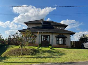 Casa · 276m² · 3 Quartos · 3 Vagas · Casa à venda em Araçoiaba da Serra, Condomínio Village Araçoiaba, com 3 quartos, com 276 m²