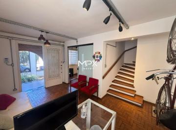 Casa · 162m² · 3 Quartos · 2 Vagas · Sobrado à venda no bairro Centro em Piracicaba