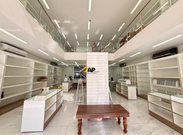 Comercial · 280m² · 3 Vagas · Ponto Comercial para Locação em Moema, São Paulo-SP: 4 Banheiros, 3 Vagas de Garagem, 280m² de Área