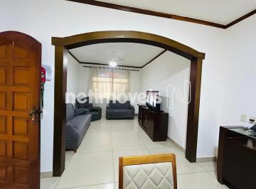 Casa · 234m² · 4 Quartos · 2 Vagas · Casa no Alípio de Melo