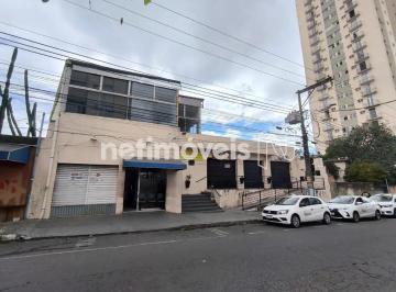Comercial · 300m² · Prédio comercial com lojas e galpão já alugados no Caiçara.