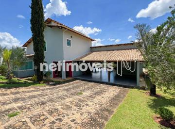 Casa · 351m² · 4 Quartos · 8 Vagas · Casa em condomínio de alto padrão em Santa Luzia