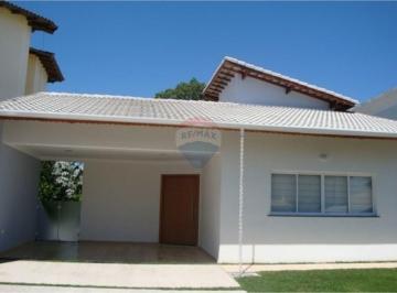 Casa · 203m² · 1 Quarto · 2 Vagas · Excelente casa para locação no Aruã Eco Park