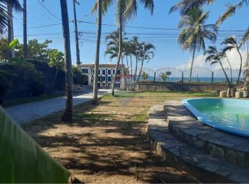 Casa · 334m² · 6 Quartos · 10 Vagas · Casa à beira mar com vista livre, com mais de 1140m², com grande potencial para investidores