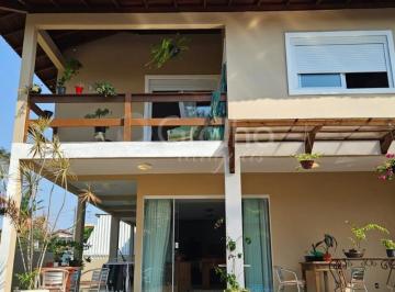 Casa · 220m² · 3 Quartos · 2 Vagas · Casa com 3 suítes para alugar - Rio Tavares