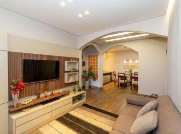 Casa · 264m² · 4 Quartos · 6 Vagas · Casa à Venda - Carlos Prates, 4 Quartos, 264 m2