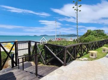 Apartamento · 46m² · 1 Quarto · 1 Vaga · Apartamento espaçoso de 1 dormitório pé na areia em Canasvieiras