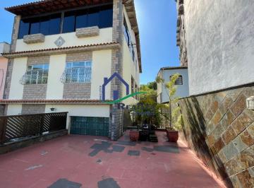 Casa · 329m² · 5 Quartos · 3 Vagas · Casa com 5 quartos (1 suíte) á venda R$ 650.000 | Zé Garoto – São Gonçalo, RJ