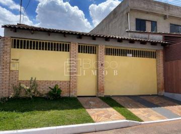 Casa · 165m² · 3 Quartos · 2 Vagas · Excelente Casa de 3 Quartos sendo, uma suíte toda na Laje e com vaga para 2 Carros.