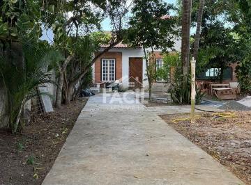 Casa · 70m² · 1 Quarto · 5 Vagas · Casa à Venda em São Francisco, Serra: 1 Quarto, 70m², R$420mil