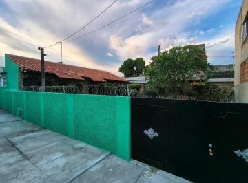 Casa · 48m² · 1 Quarto · 3 Vagas · Casa para venda em uma Vila no Centro de Campos dos Goytacazes