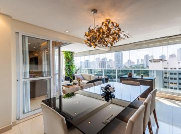 Apartamento · 165m² · 3 Quartos · 4 Vagas · Apartamento mobiliado à venda no Tatuapé com 165 m² e 3 suítes