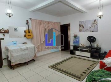 Casa · 182m² · 2 Quartos · 1 Vaga · Casa térrea com 2 dormitórios e 1 vaga de garagem, na Vila Nova Utinga