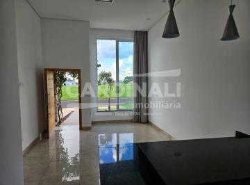 Casa · 250m² · 3 Quartos · 4 Vagas · Casa Condomínio em Araraquara