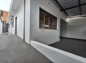 Casa · 250m² · 4 Quartos · 2 Vagas · Casa para alugar com 222,40m² de área útil e 04 quartos, sendo 02 suítes no bairro Jardim Irajá, Em 