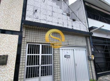 Casa · 150m² · 5 Quartos · 1 Vaga · Casa bem localizada em um dos principais bairros da cidade, com localização no bairro do José Pinhei