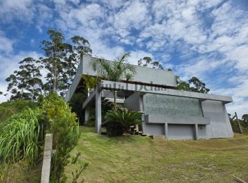 Casa · 300m² · 4 Quartos · 10 Vagas · Casa à venda no bairro Nova Descoberta - Balneário Piçarras/SC