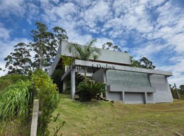 Casa · 300m² · 4 Quartos · 10 Vagas · Casa à venda no bairro Nova Descoberta - Balneário Piçarras/SC