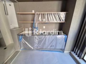 Apartamento · 95m² · 2 Quartos · 1 Vaga · Easy Botafogo | 2 Quartos (1 Suíte) | Varanda Gourmet | 1 Vaga | Lazer Completo